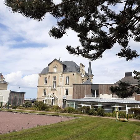 Les Tourelles Village De Vacances Анель Экстерьер фото